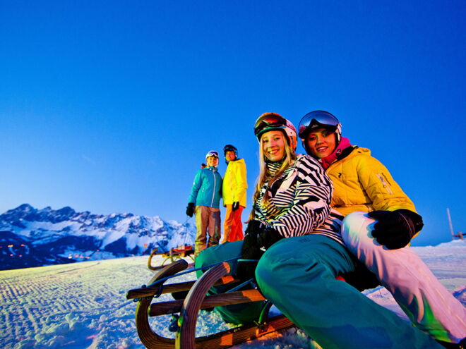 Nachtrodeln auf Hochwurzen