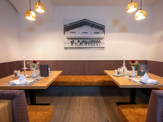 Schön gedeckter Tisch im Restaurant Brunner in Gleiming an der Reiteralm